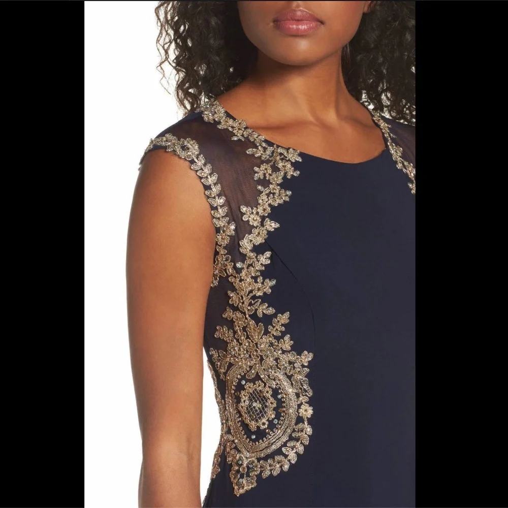 NEW‎ XSCAPE Embellished Jersey Gown in Navy/Gold [SZ 4 ]